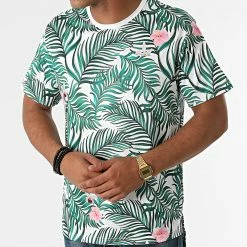 Les meilleures critiques de ✨ Tee 👚 Shirt Floral T136 Blanc Vert de John H 🥰 -John H Soldes john h 270623 T136 WHITE RED 20210623T155924 03