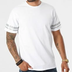 Promo ⌛ Tee 👕 Shirt Réfléchissant T123 Blanc de John H 😀 8 Promo ⌛ Tee 👕 Shirt Réfléchissant T123 Blanc de John H 😀 -John H Soldes john h 274006 T123 WHITE 20210715T163226 03