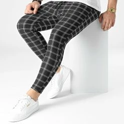Promo 🌟 Pantalon A Carreaux P5543 Noir de John H 🔔 8 Promo 🌟 Pantalon A Carreaux P5543 Noir de John H 🔔 -John H Soldes john h 304868 P5543 BLACK 20220221T151807 01