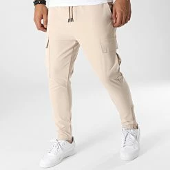 Offres 💯 Pantalon Cargo PP329 Beige Clair de John H 🛒