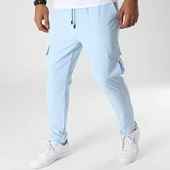 Offres ⌛ Pantalon Cargo PP329 Bleu Clair de John H ✔️
